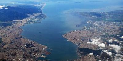 Buzulların erimesi Türkiye'yi çevreleyen denizlerdeki su seviyesini yükseltiyor