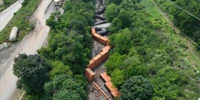 ABD'nin Pensilvanya eyaletinde "tehlikeli madde" taşıyan tren raydan çıktı