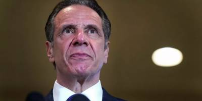 'New York Valisi Cuomo, ailesi için Kovid-19 testlerine özel erişim sağladı'