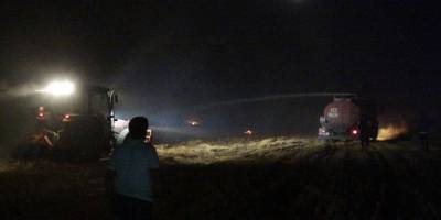 Sandıklı'da Kapalı Pazar alanı yanında çıkan yangın söndürüldü