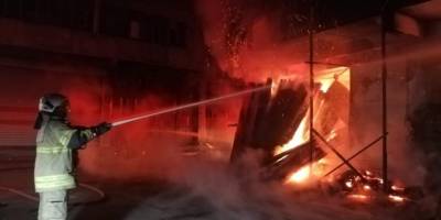 İzmir’de mobilya atölyesinde korkutan yangın