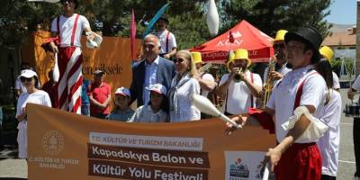 Bakan Ersoy, Türkiye Kültür Yolu Festivali'nin Nevşehir'deki etkinlik alanlarını inceledi