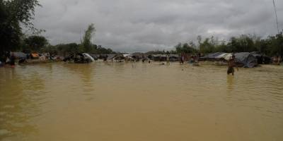 Myanmar'da muson yağmurlarının yol açtığı sellerde yaklaşık 60 bin kişi yerinden oldu