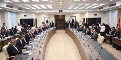 Kamu Toplu Sözleşmesi'nde gözler hükümetin teklifinde