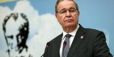 CHP Sözcüsü Faik Öztrak, yine döktürdü!