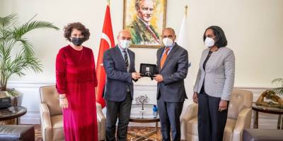 Küba-İzmir ilişkileri güçleniyor