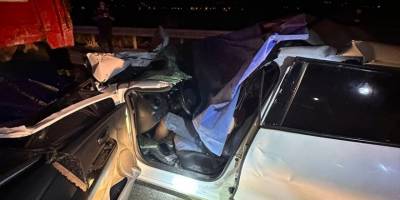 Manisa'da kamyon ile otomobilin çarpıştığı kazada 1 kişi öldü, 3 kişi yaralandı