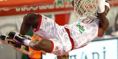 Pınar Karşıyaka: 80 - Türk Telekom: 69