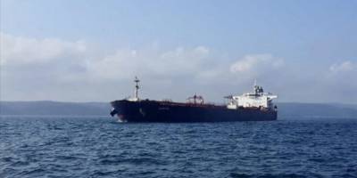 İstanbul Boğazı'nda gemi trafiği, arızalanan tanker nedeniyle askıya alındı