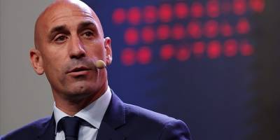 FIFA, İspanya Futbol Federasyonu Başkanı Luis Rubiales hakkında soruşturma başlattı