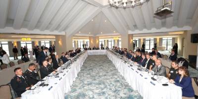 İzmir'de toplantı ve gösteri yürüyüşlerine ilişkin çalıştay başladı