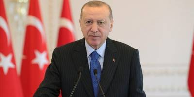 Cumhurbaşkanı Erdoğan, A Milli Kadın Voleybol Takımı'nı tebrik etti