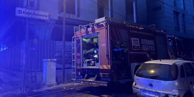 Avcılar'da metruk bina yangınında 2 kişi öldü 2 kişi yaralandı