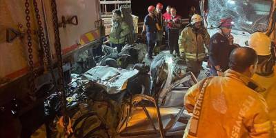 İstanbul'da zincirleme trafik kazasında 4 çocuk hayatını kaybetti, 4 kişi yaralandı