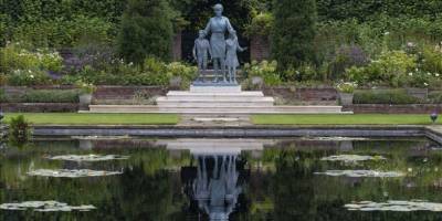 Prenses Diana'nın ikonik koyunlu kazağı açık artırmada 1,1 milyon dolara satıldı