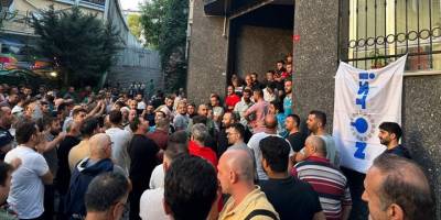 İBB ve iştirak şirketi çalışanlarından Belediye-İş Sendikası önünde eylem