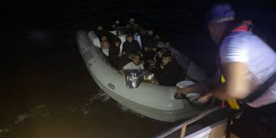 Muğla açıklarında 17 düzensiz göçmen kurtarıldı, 66 göçmen yakalandı