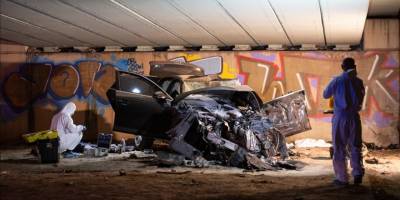 Bahçelievler'de köprü duvarına çarpan otomobildeki 4 kişi öldü