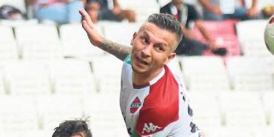 Karşıyaka güle oynaya