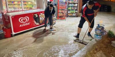 Yozgat ve Niğde'de sağanak hayatı olumsuz etkiledi