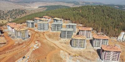 Depremzedelere 41 bin konut ve 4 bin 807 köy evi yıl sonuna kadar teslim edilecek