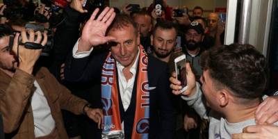 Trabzonspor'un anlaşmaya vardığı teknik direktör Abdullah Avcı, Trabzon'a geldi