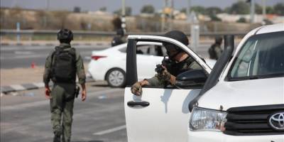 BBC muhabirleri, İsrail polisi tarafından silah zoruyla alıkonuldu