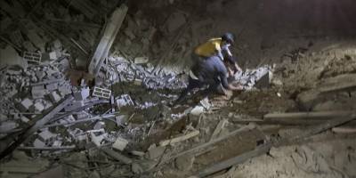 İsrail Gazze'de bir camiyi daha vurdu