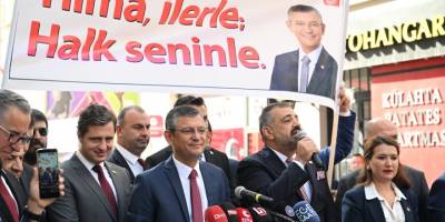 CHP Genel Başkan adayı Özel, İzmir'de partililerle bir araya geldi