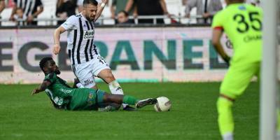 Altay: 1 - Sakaryaspor: 2