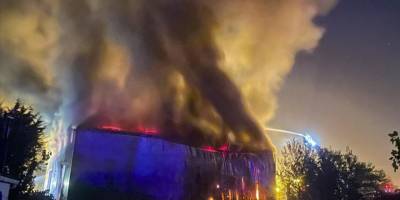 Çatalca'da iş yerinin deposunda çıkan yangın söndürüldü