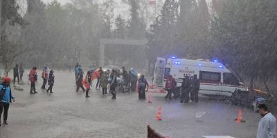 Balıkesir'de 3 ilin UMKE görevlileri zor koşullara hazırlıklı olmak için tatbikat yaptı