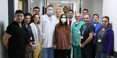 Karaciğer komasına giren genç kız "acil organ nakli" çağrısıyla kurtarıldı