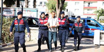 Manisa'da yalnız yaşayan kadını öldüren şüpheli tutuklandı