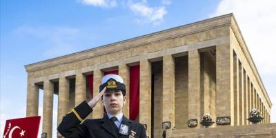 Büyük Önder Atatürk için Anıtkabir'de devlet töreni düzenlendi