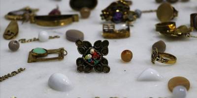 Doğadaki değerli taşlar üniversiteli gençlerin elinde sanat eserine dönüşüyor