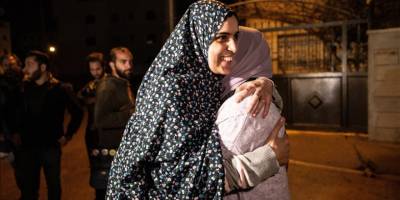 İsrail hapishanelerinden serbest bırakılan Filistinli kadınlar: Serbest bırakılmamız şehitlerimizin kanıyla oldu