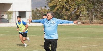 Vural’dan Montella eleştirisi