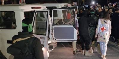 İsrail hapishanelerindeki 30 Filistinli ile Gazze'deki 10 İsrailli esir serbest bırakıldı