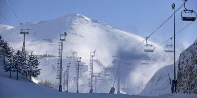 Kayak merkezlerinde en fazla kar kalınlığı 92 santimetreyle Palandöken'de ölçüldü