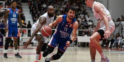 Aliağa Petkimspor: 92 - Anadolu Efes: 101