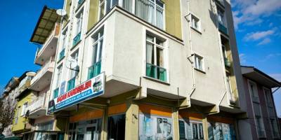 Kütahya'da emekli polisin evinde rehin aldığı iki sağlık görevlisi kurtarıldı