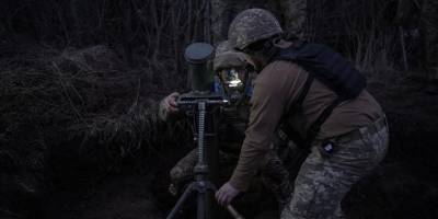 AA, Zaporijya cephesinde Rus mevzilerine kısa mesafeden atış yapan Ukraynalı havan birliklerini görüntüledi