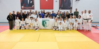 Bodrumspor judo takımı oyuncuları kuşak takma heyecanı yaşadı