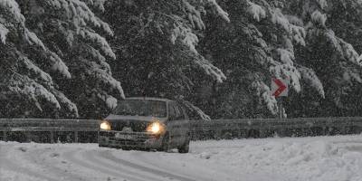 Kars ve Ardahan'da kar etkili oldu