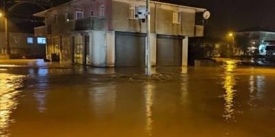 Sakarya'da sağanak taşkınlara yol açtı