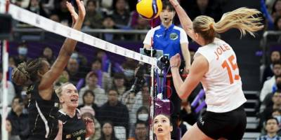 Cumhuriyetin 100. yılında Türk kadın voleybolu, kulüplerde 25. uluslararası kupayı kaldırdı