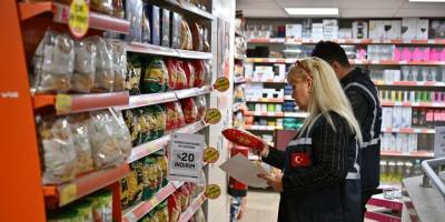 Ticaret Bakanlığından marketlerde eş zamanlı "fiyat ve etiket" denetimi