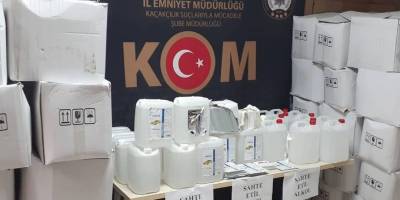 İzmir'de 33 bin litreden fazla sahte etil alkol ele geçirildi