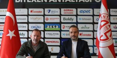 Antalyaspor, teknik direktör Sergen Yalçın ile sözleşme imzaladı